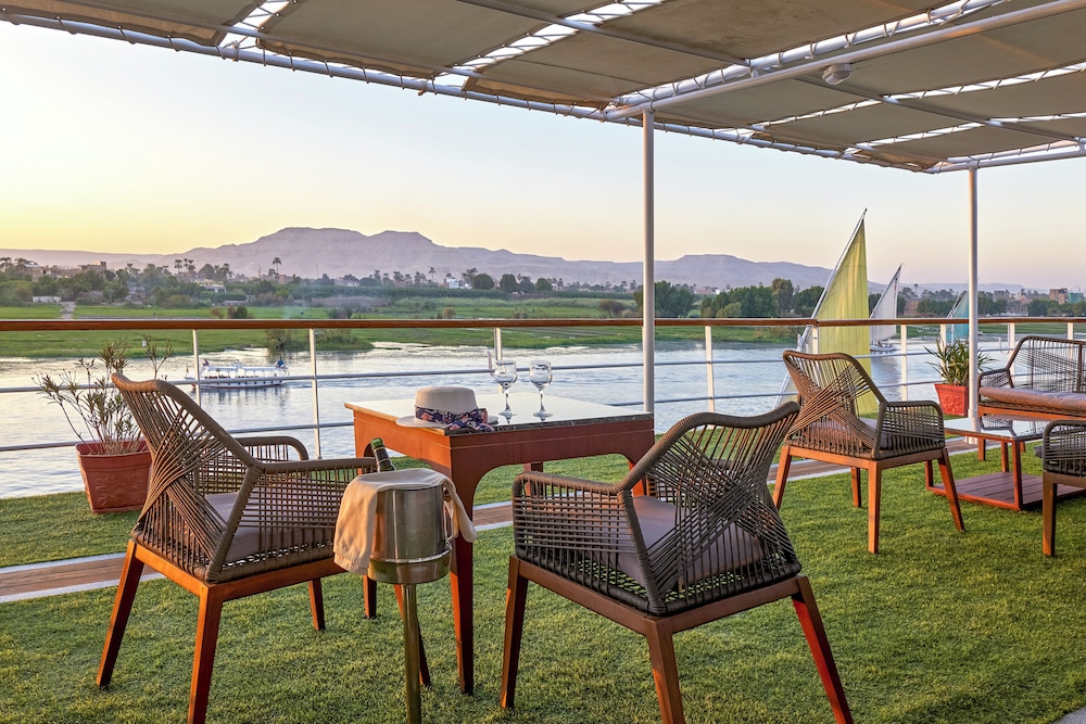 Movenpick Royal Lily Nile Cruise 14/28