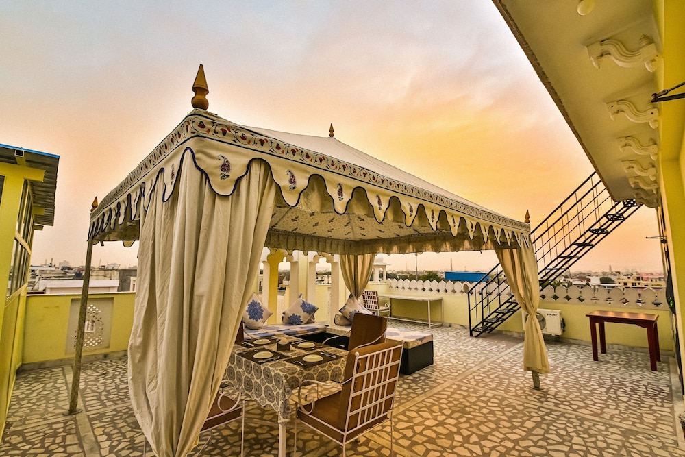 Harsoli Haveli 10/31