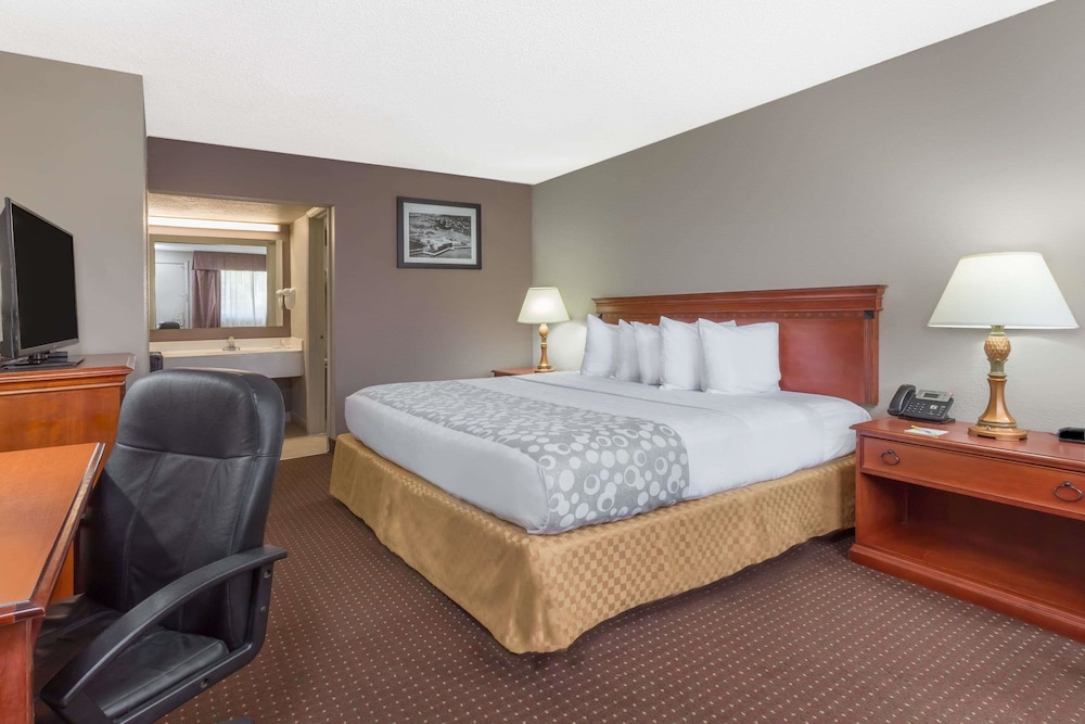 Days Inn By Wyndham St Augustine/Historic Downtown 13/25