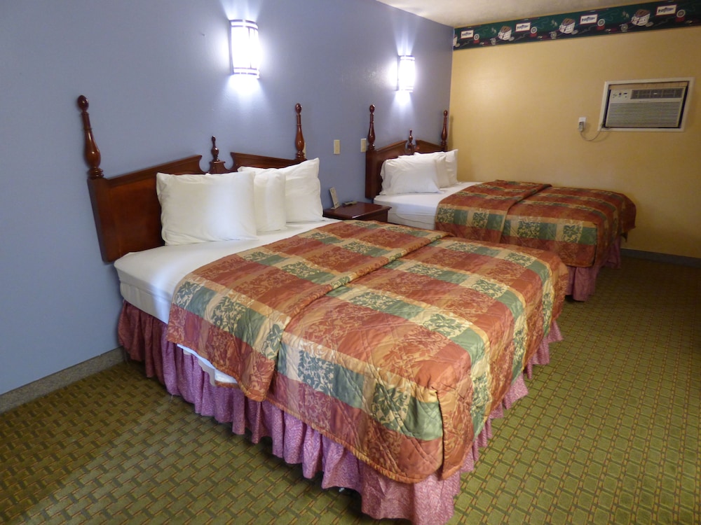 Coronada Inn and Suites 17/47
