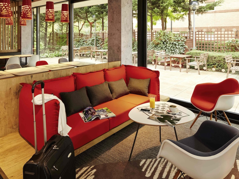ibis London Thurrock M25 48/64