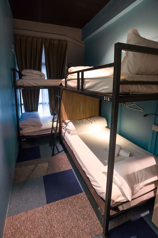 Vibrant Hostel 14/50