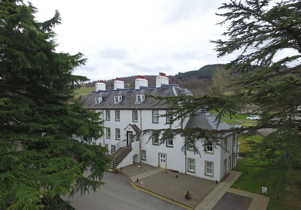 Moness Resort 72/73