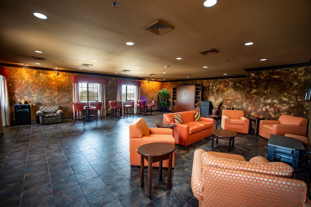 Best Western Plus Cimarron Hotel & Suites 38/41