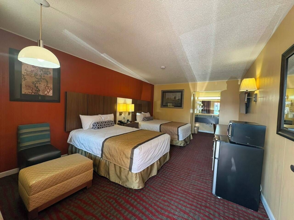 OYO Duffy's Motel 19/37