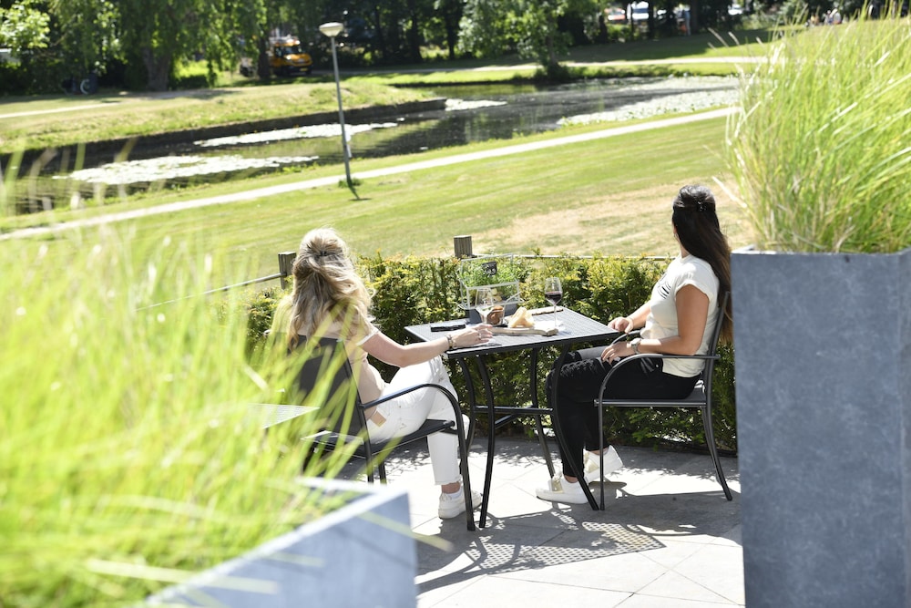 Wageningen International Congress Centre 42/50