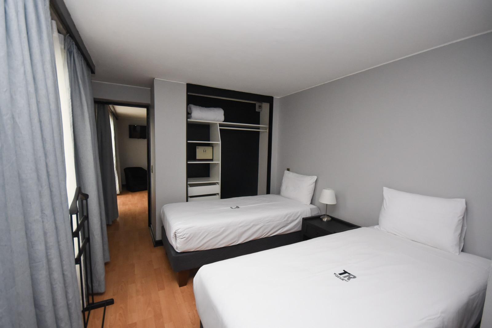 Standard, Twin Beds, Street View