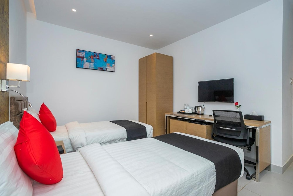 Vihaari 24 Business Hotel 20/57