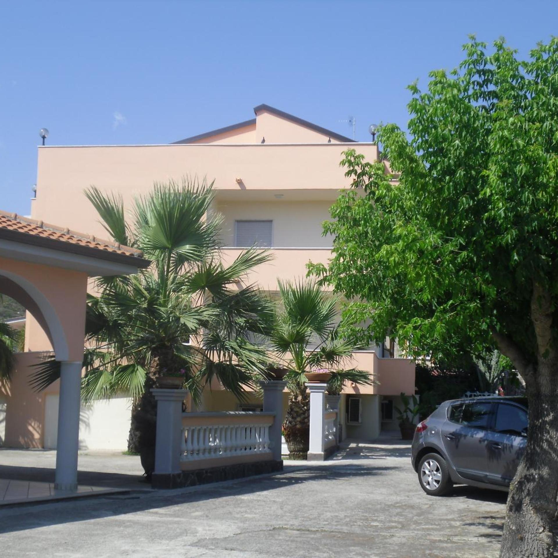 Villa Laura Hotel 40/52