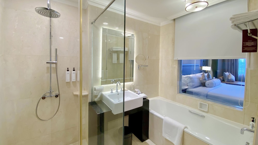 The Papandayan Hotel 58/60