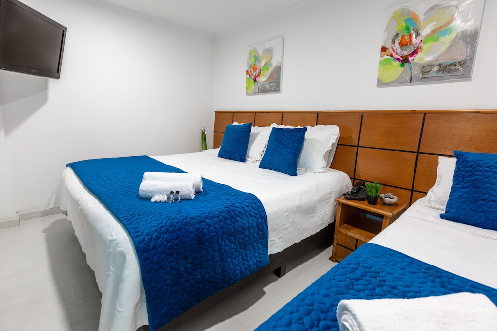 COMFORT, TWIN BEDS
