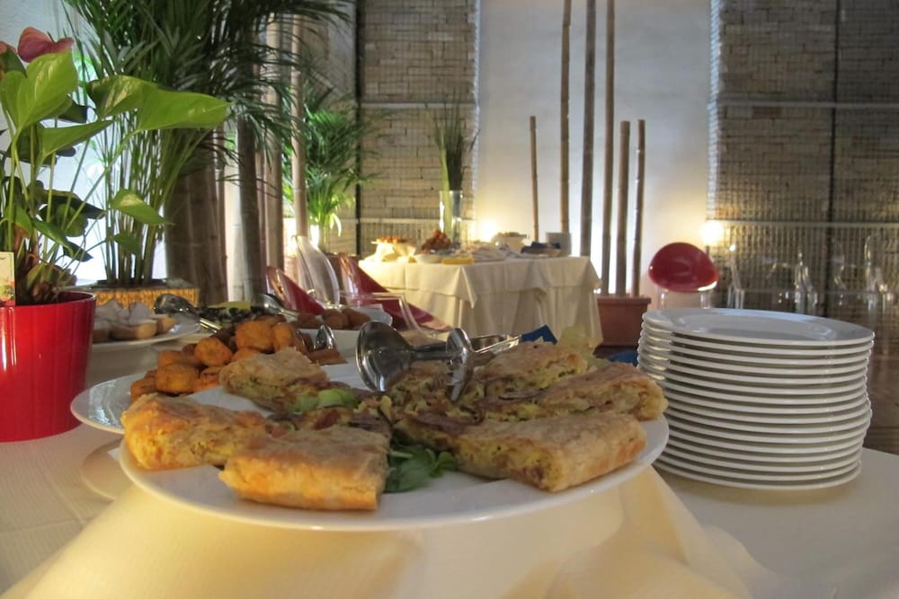 restaurant-cafeteria