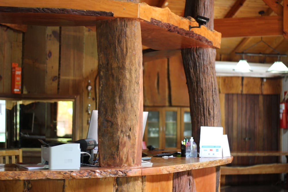 Palo Rosa Lodge 8/68