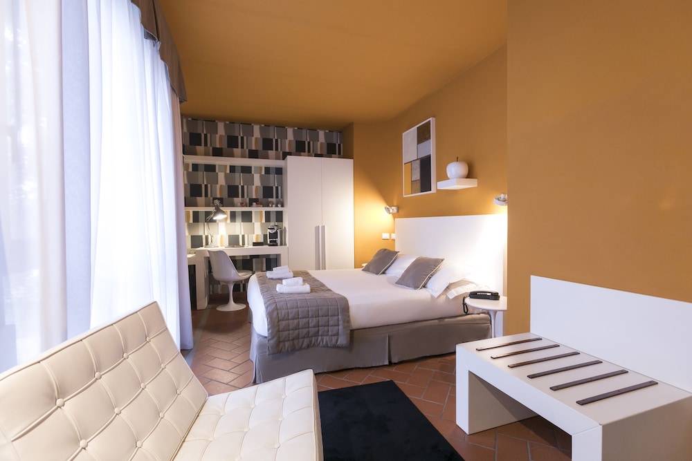 Palazzo Lorenzo Hotel Boutique 30/69