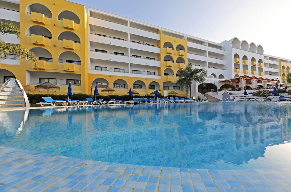 Aparthotel Paladim And Alagoamar 4/50