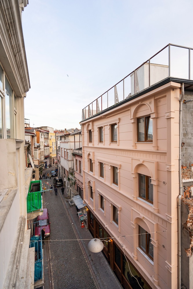 Castillo Rojo Hotel Istanbul 1/53