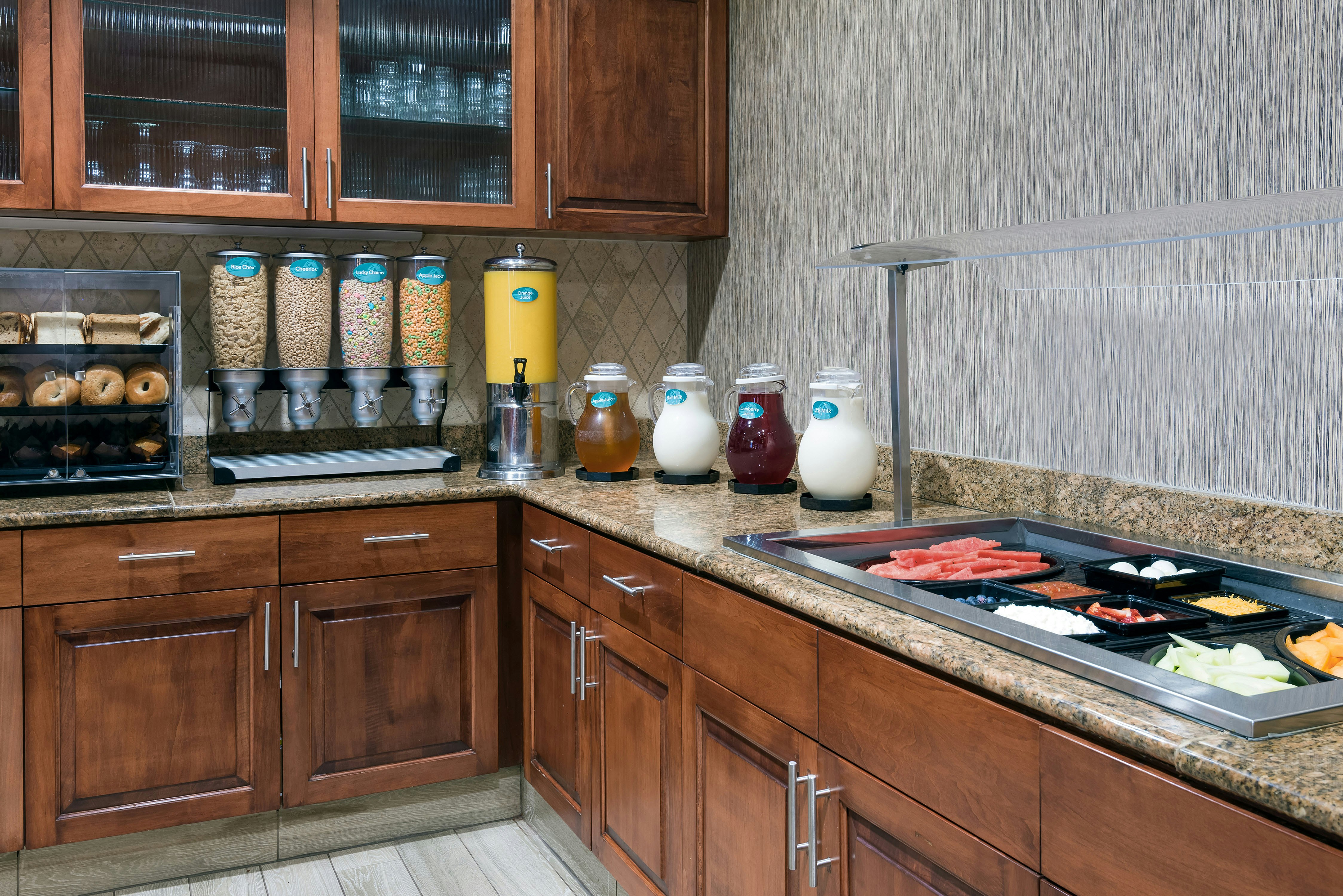 Homewood Suites by Hilton Cleveland-Beachwood 48/49