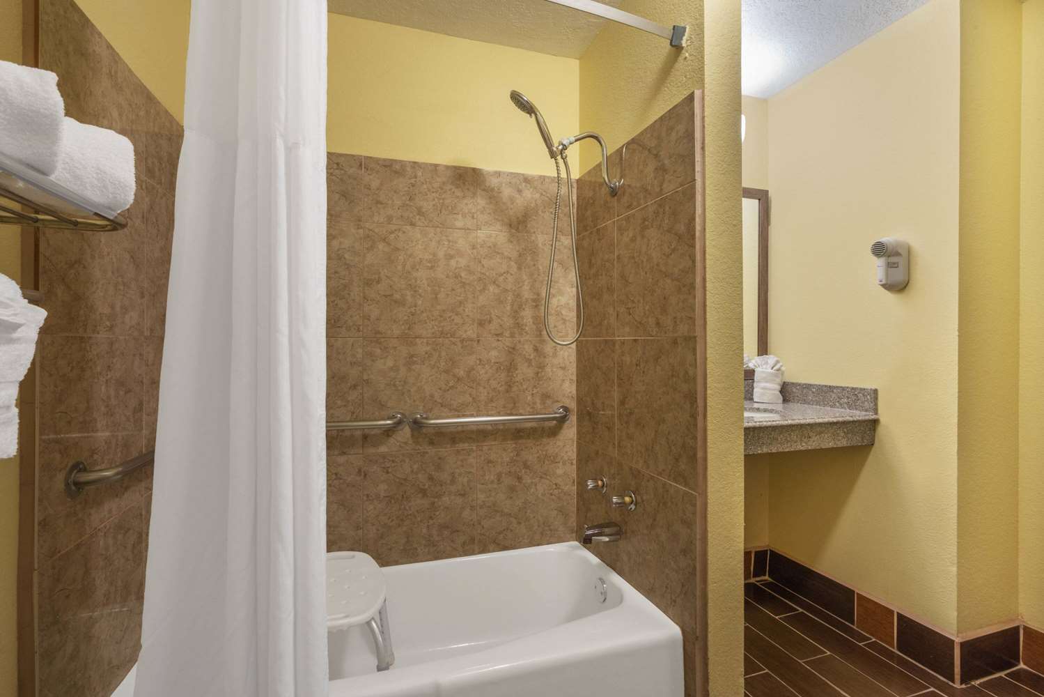 Days Inn By Wyndham Tucumcari 50/52