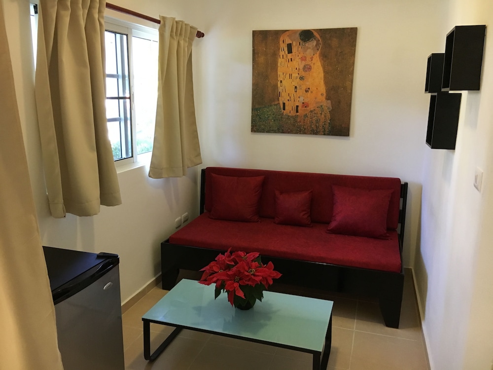 Coral Blanco Hotel 35/73