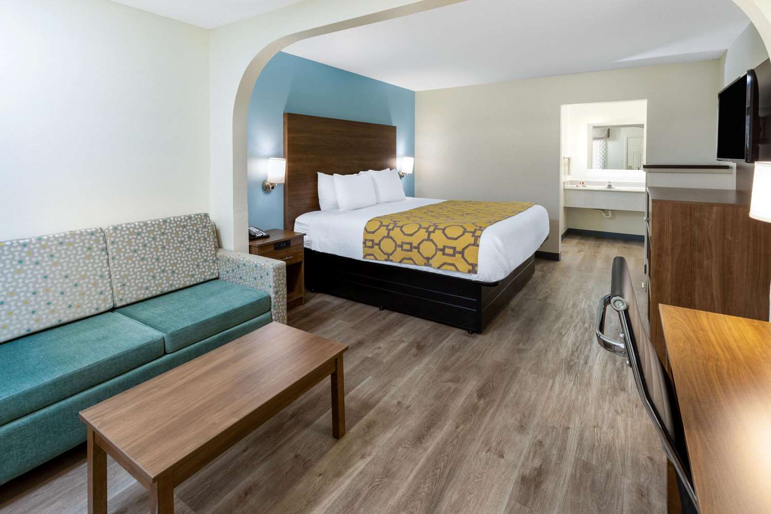 Baymont by Wyndham Biloxi Ocean Springs 23/60