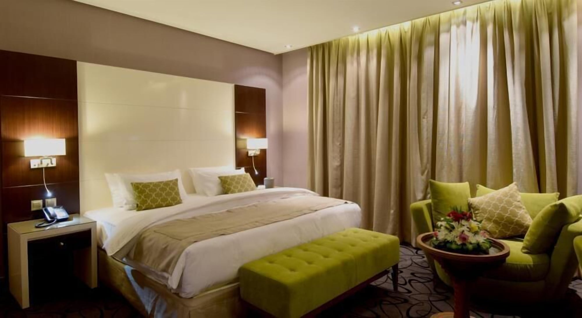 EXECUTIVE 2 BEDROOM SUITE