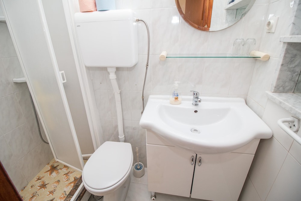 APARTMENT DIVNA 23/66