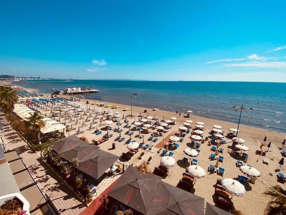 Hotel Alion 40/48