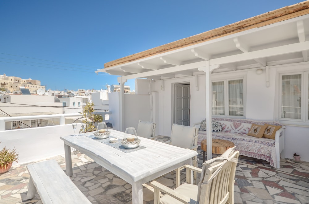 Naxos Center Houses 40/50