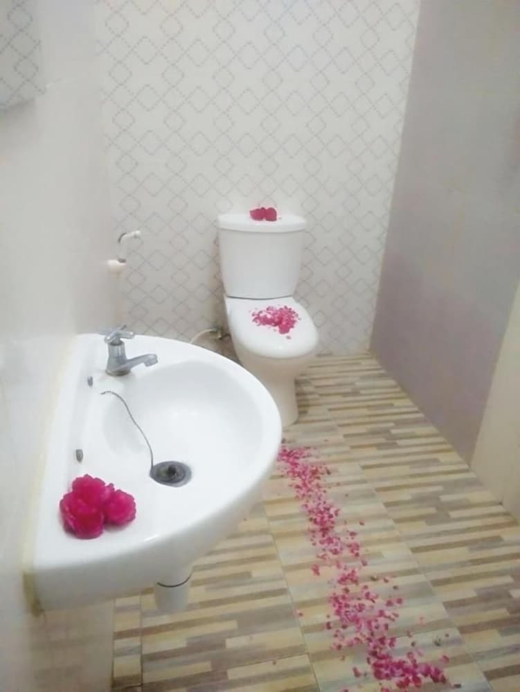 Clover Homestay 64/65