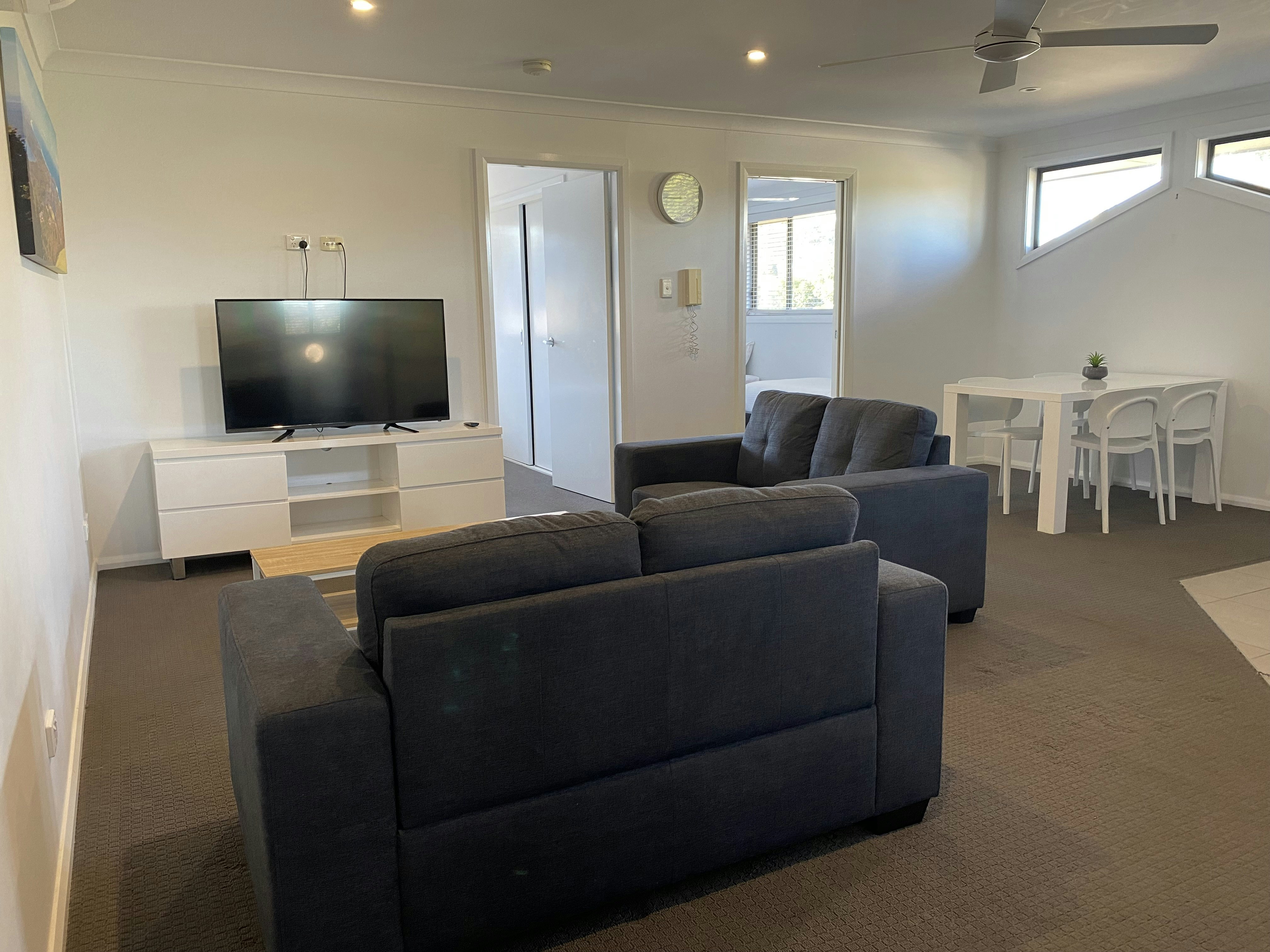 Macquarie Barracks Motor Inn 47/67