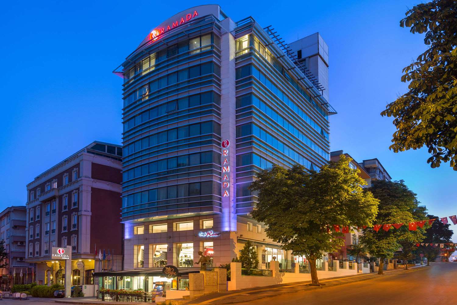 Ramada by Wyndham Ankara 2/40
