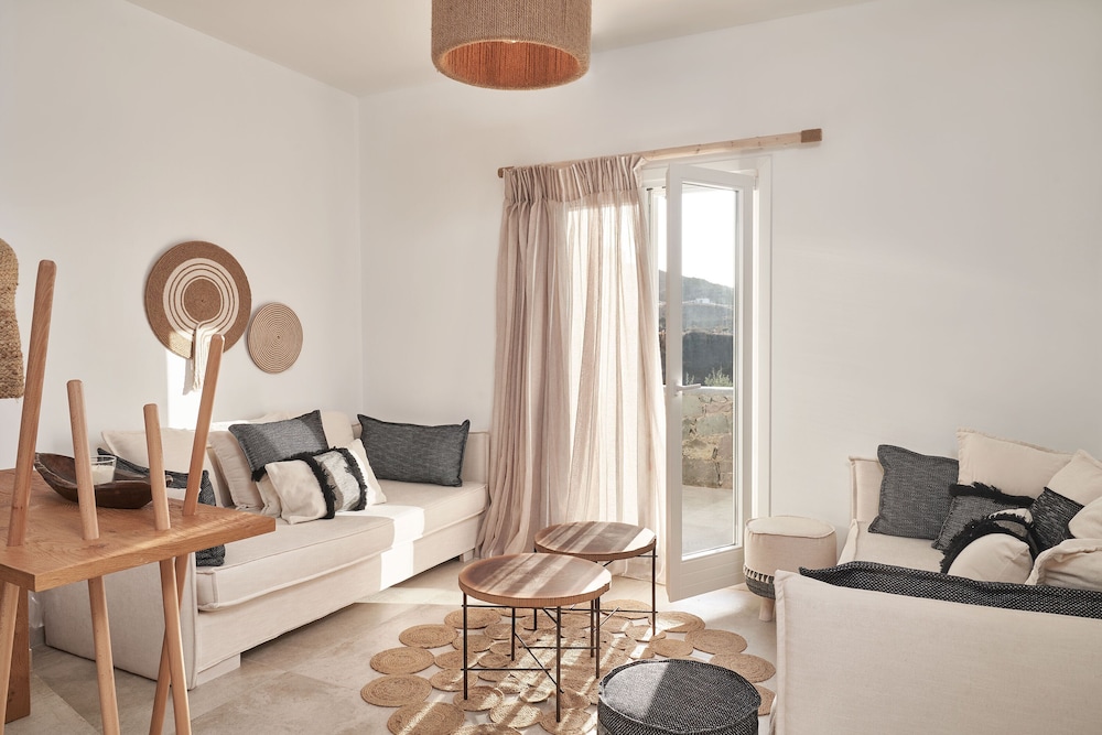 Volcano Luxury Suites Milos 36/50
