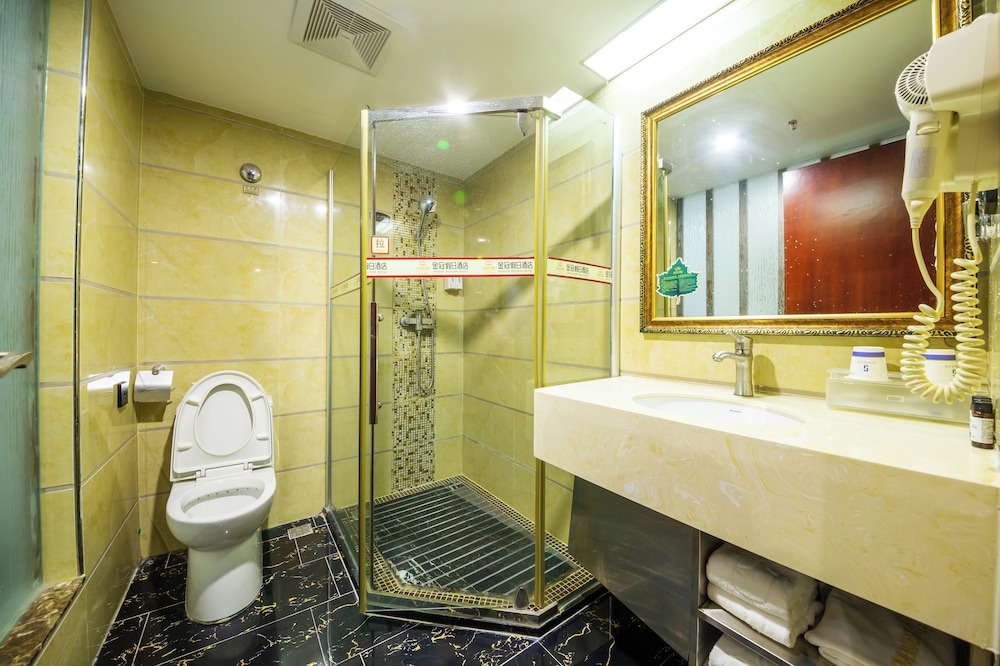 Zhuhai Jinguan Holiday Hotel 35/39