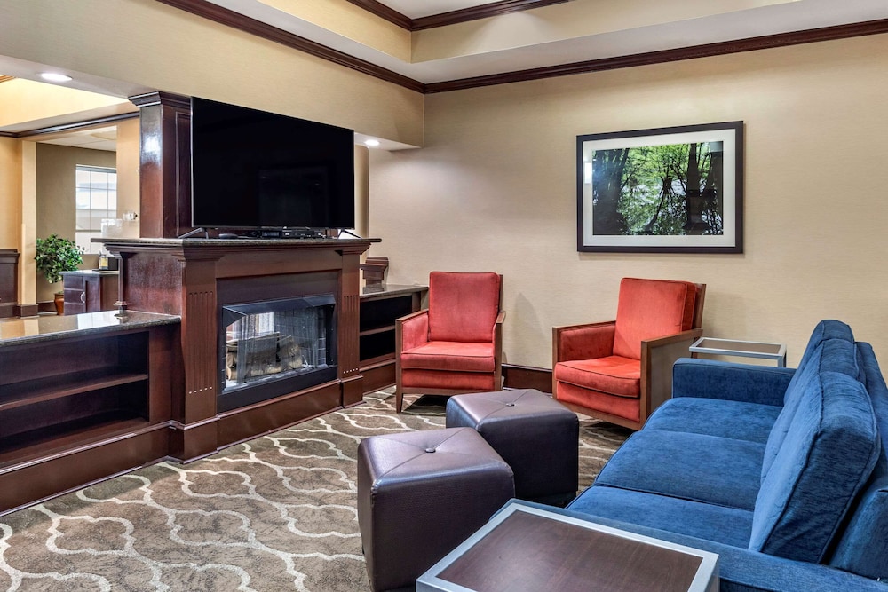 Comfort Suites Shreveport West I-20 24/35
