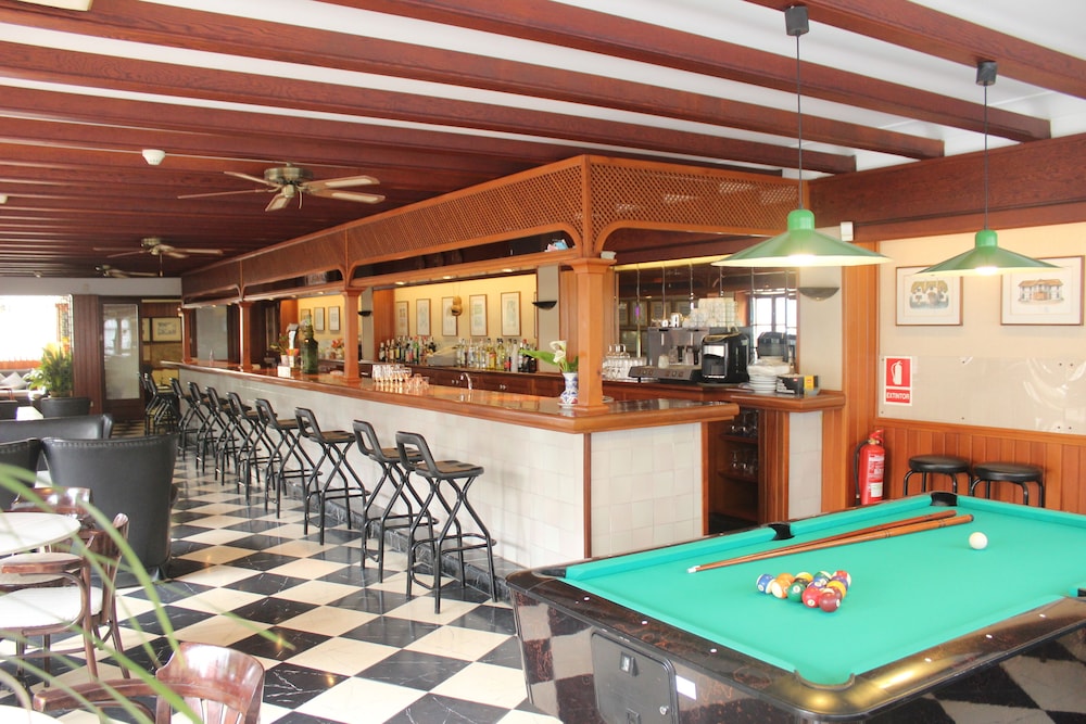 HOSTAL CAS BOMBU 3/56