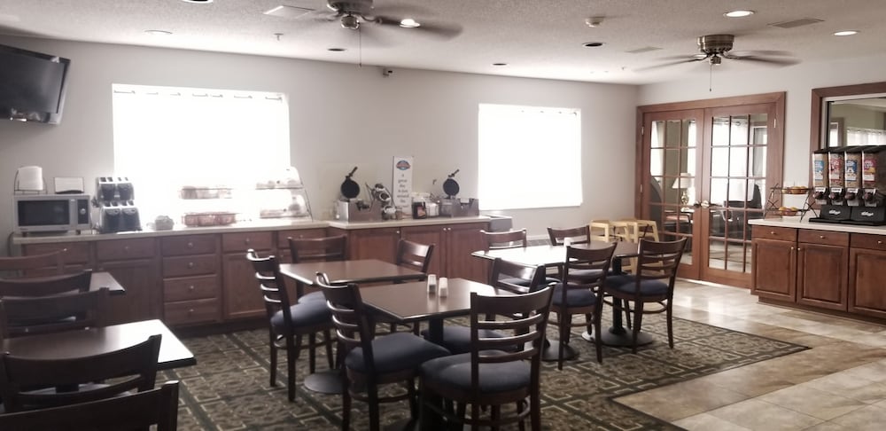 Sleep Inn & Suites - Oxford - University Area 36/44