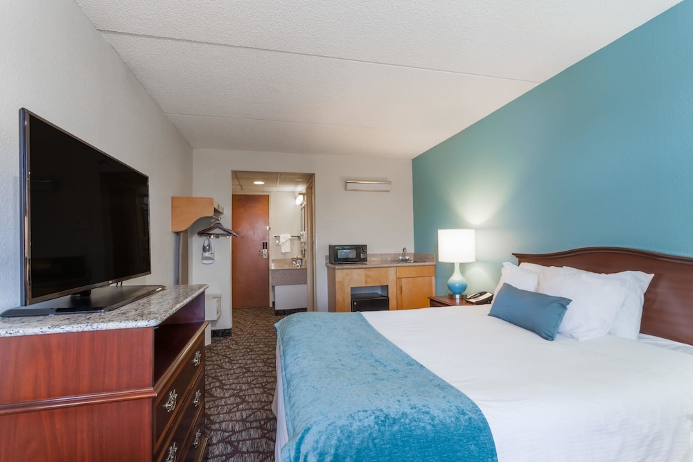 Days Inn By Wyndham Hershey 11/35