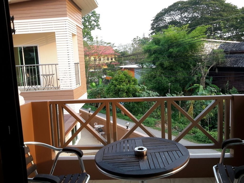 Donchai House 39/43