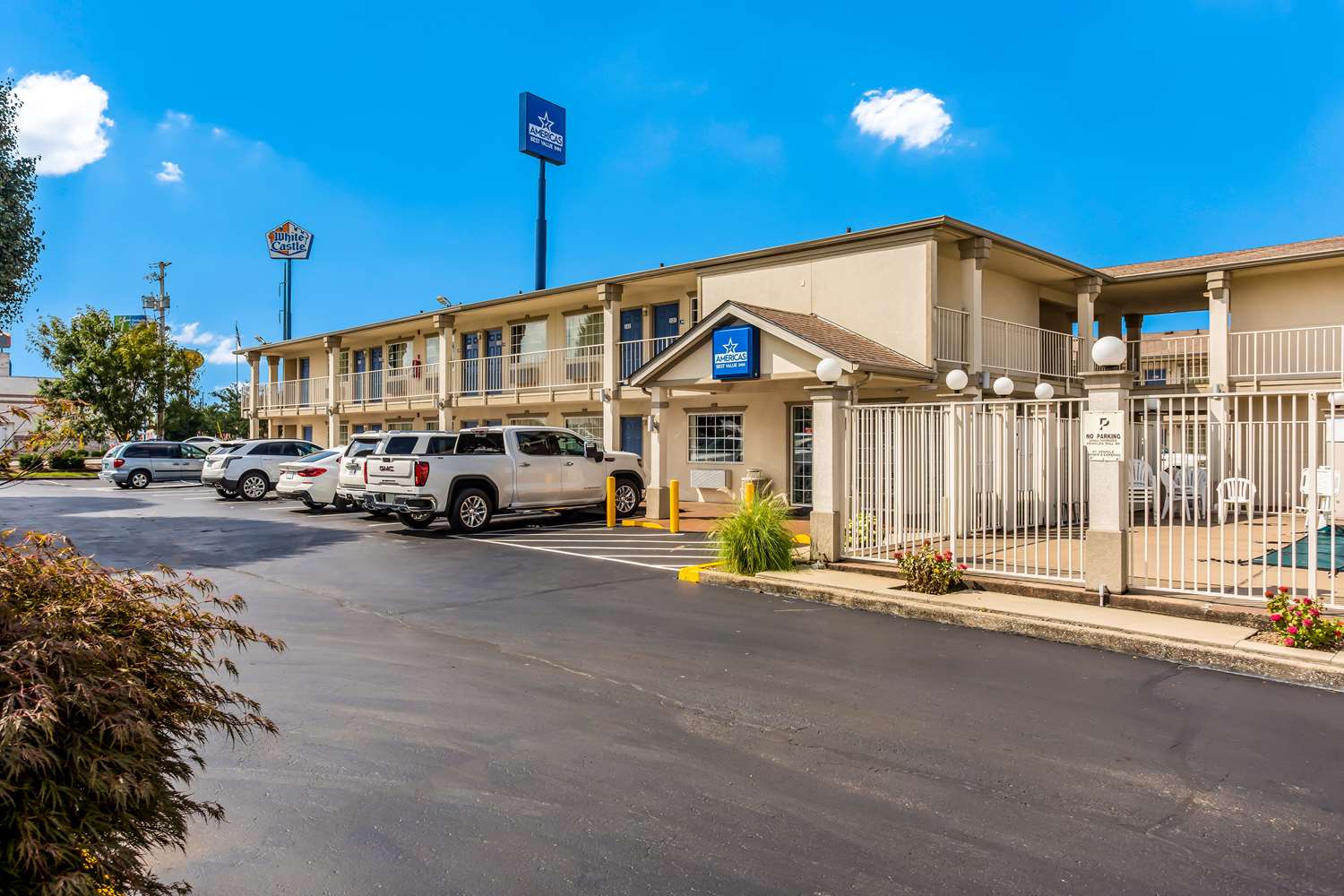 Americas Best Value Inn Bowling Green 26/28