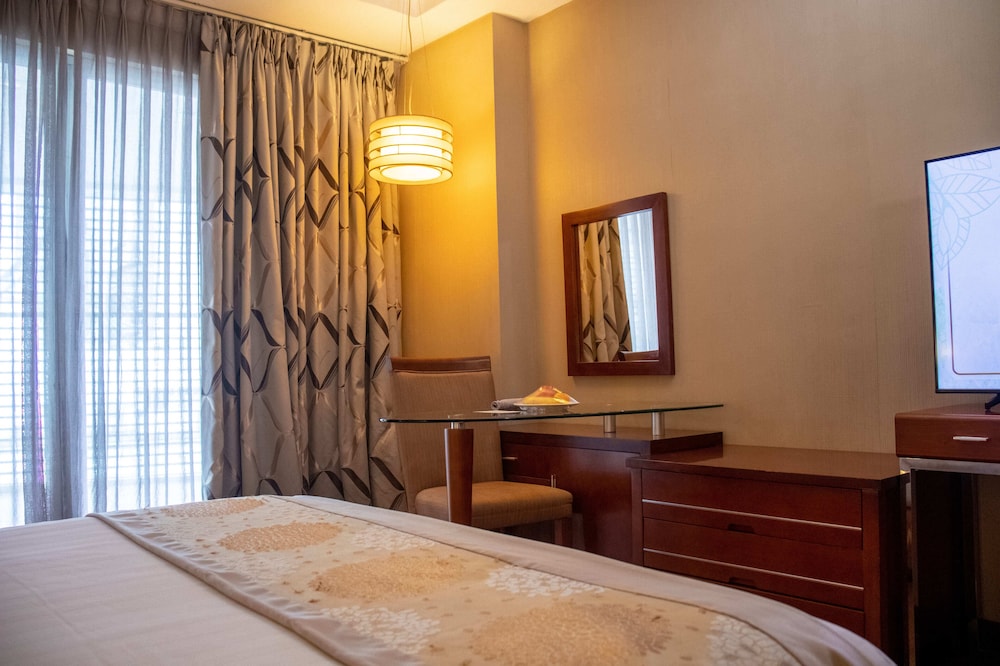 The Avenue Plaza Hotel 23/68