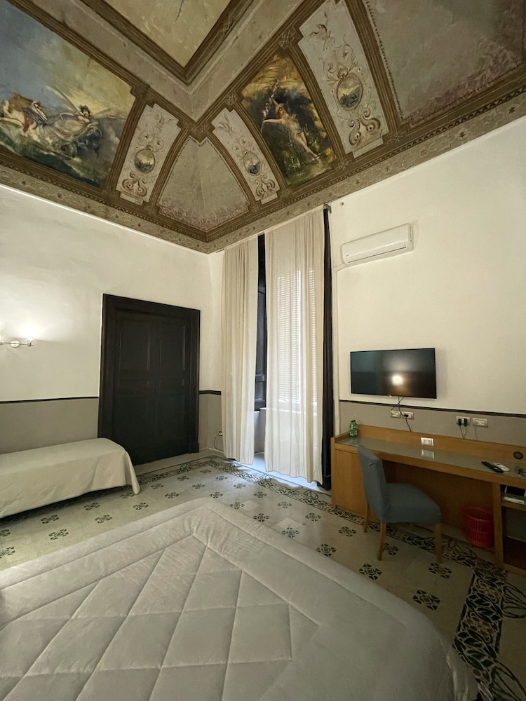 CostantiNapoli 27 46/49