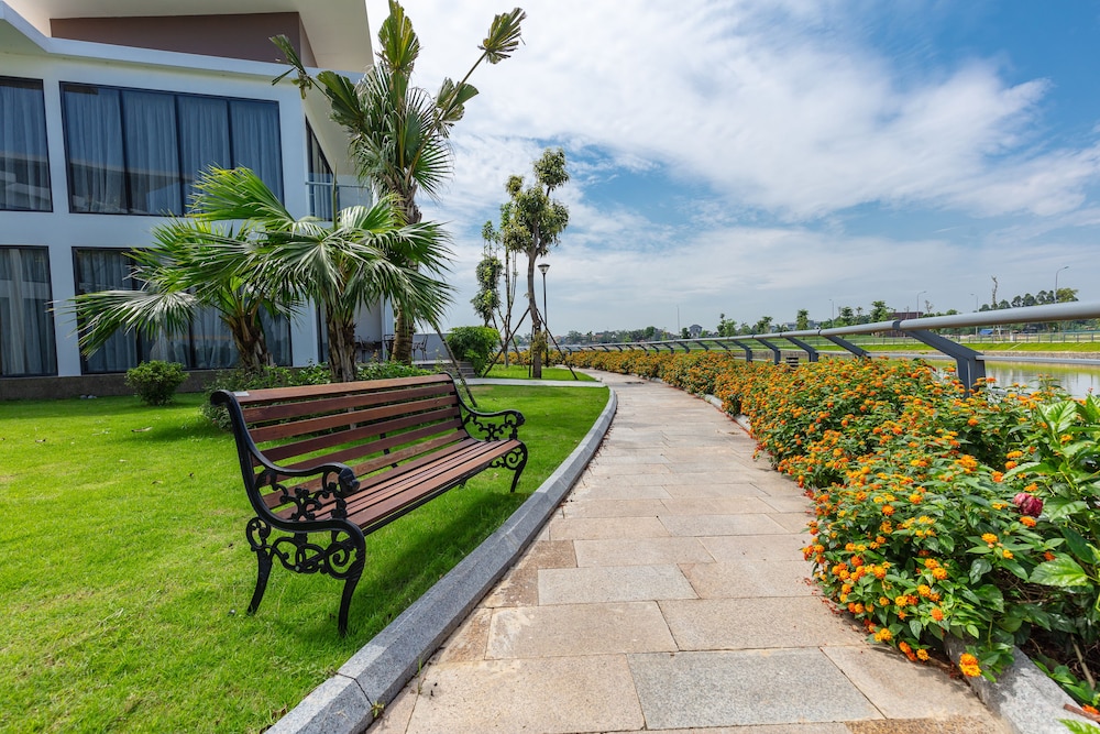 Dic Star Hotels Resorts Vinh Phuc 39/43