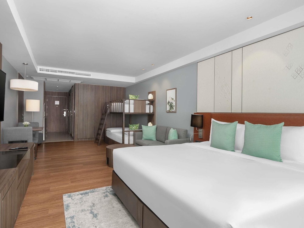 Family, Studio, Multiple Beds