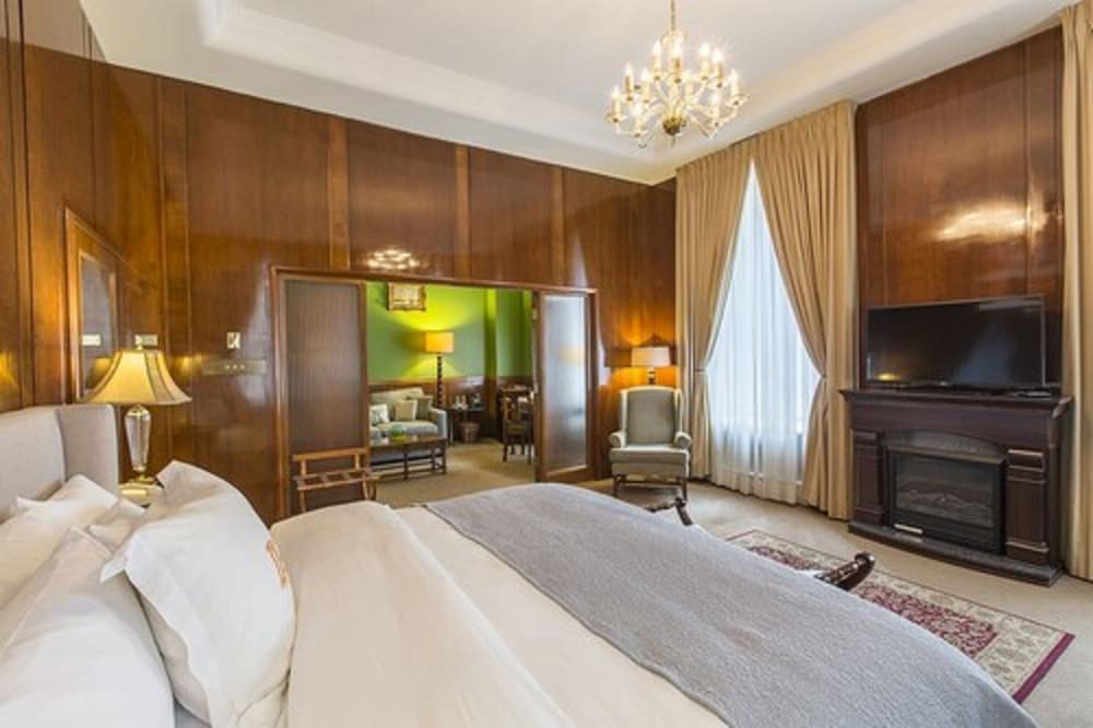 LHotel Montreal 25/74