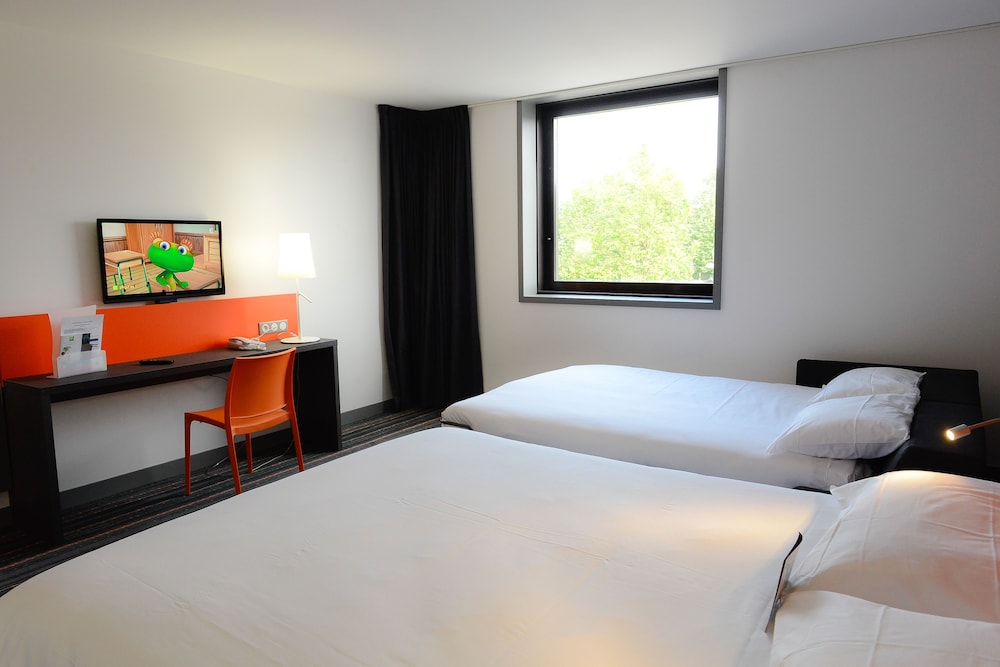 IBIS STYLES CAEN CENTRE GARE 10/60