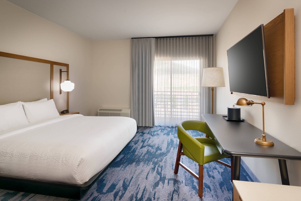 Deluxe, King Bed, Accessible