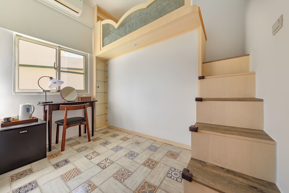 Nan Fang B&B 10/50