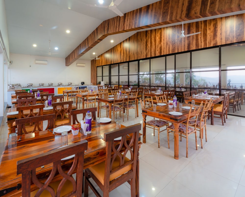 Cloud Mist Resort and Spa 34/50