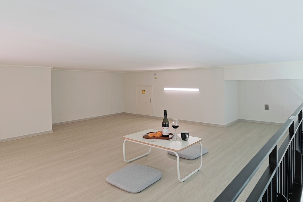 Sota Suite Pyeongtaek Godeok 60/60