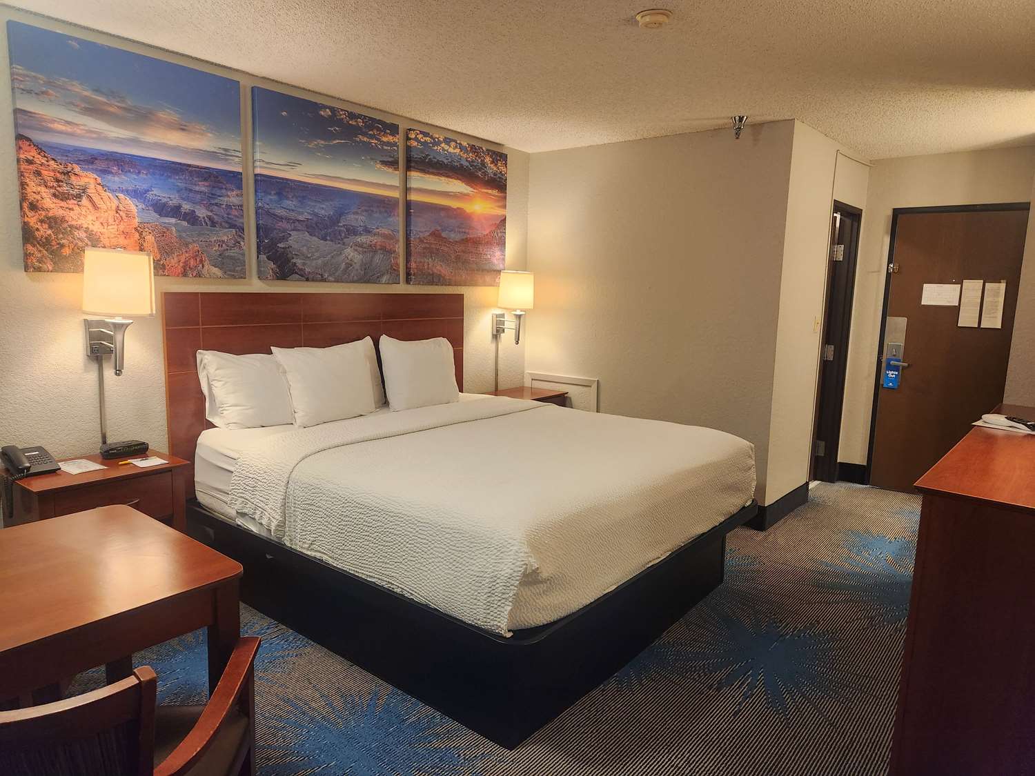 Days Inn By Wyndham Tucumcari 12/52